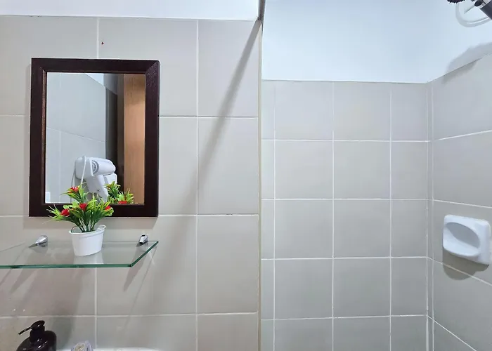 Citispace 1br Condotel At Ridgewood Towers Near Bgc Airport #rw13a Apartment