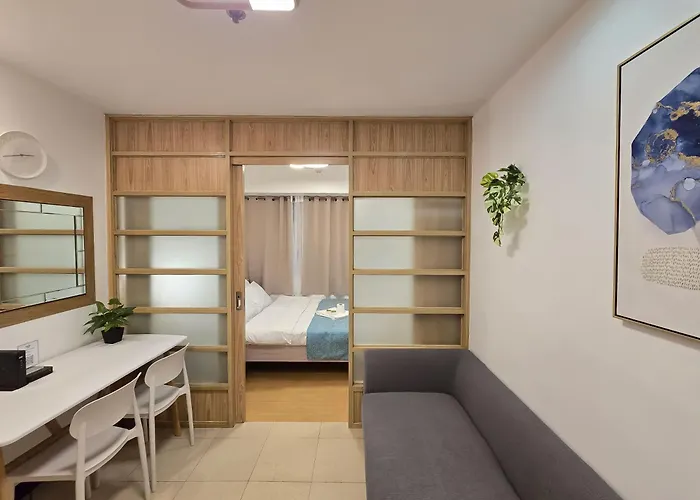 Citispace 1br Condotel At Ridgewood Towers Near Bgc Airport #rw13a Manila