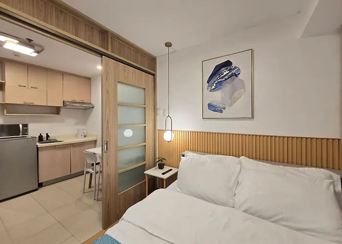 Citispace 1br Condotel At Ridgewood Towers Near Bgc Airport #rw13a Apartment