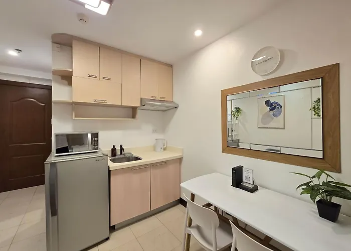 Citispace 1br Condotel At Ridgewood Towers Near Bgc Airport #rw13a Apartment *
