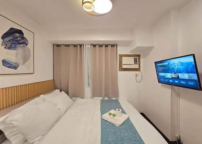 Citispace 1br Condotel At Ridgewood Towers Near Bgc Airport #rw13a *